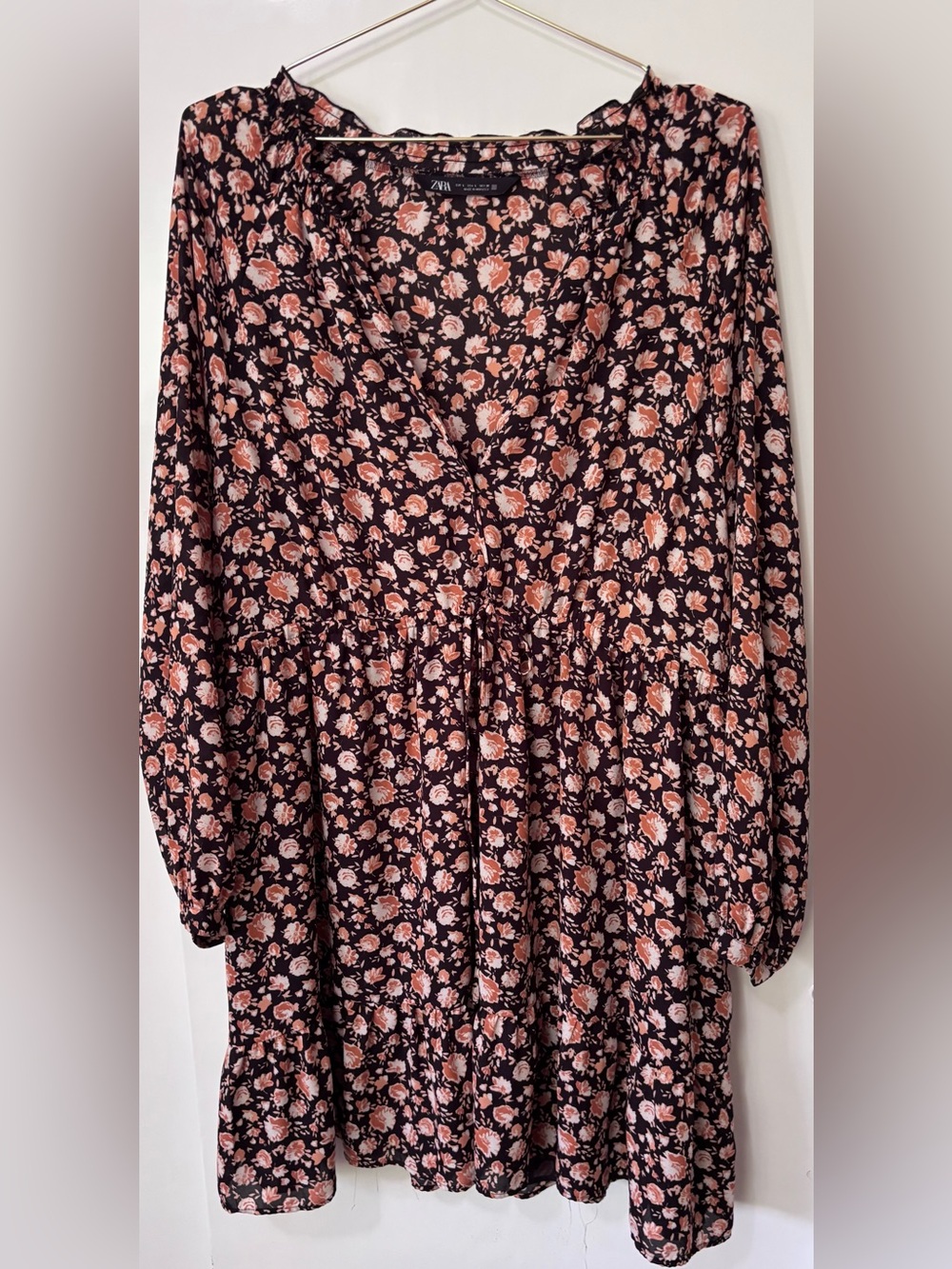 Zara| Floral V-Neck Long Sleeve Flowy Mini Dress in Black & Peach Sz L - Picture 2 of 7